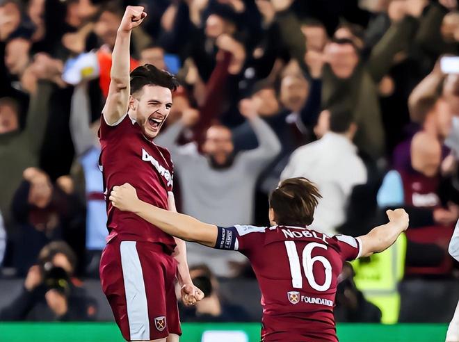 [举重]女子71公斤级 杨秋霞包揽三金