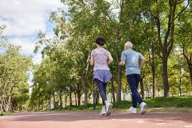 奇观！英超10队只差4分，5大豪门10场平局，阿森纳不可战胜