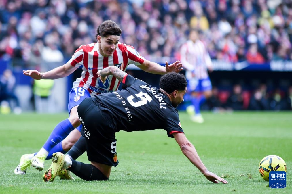 LPL赛区噩梦重演，GEN机器人登场，AL功亏一篑，输掉冠军对决